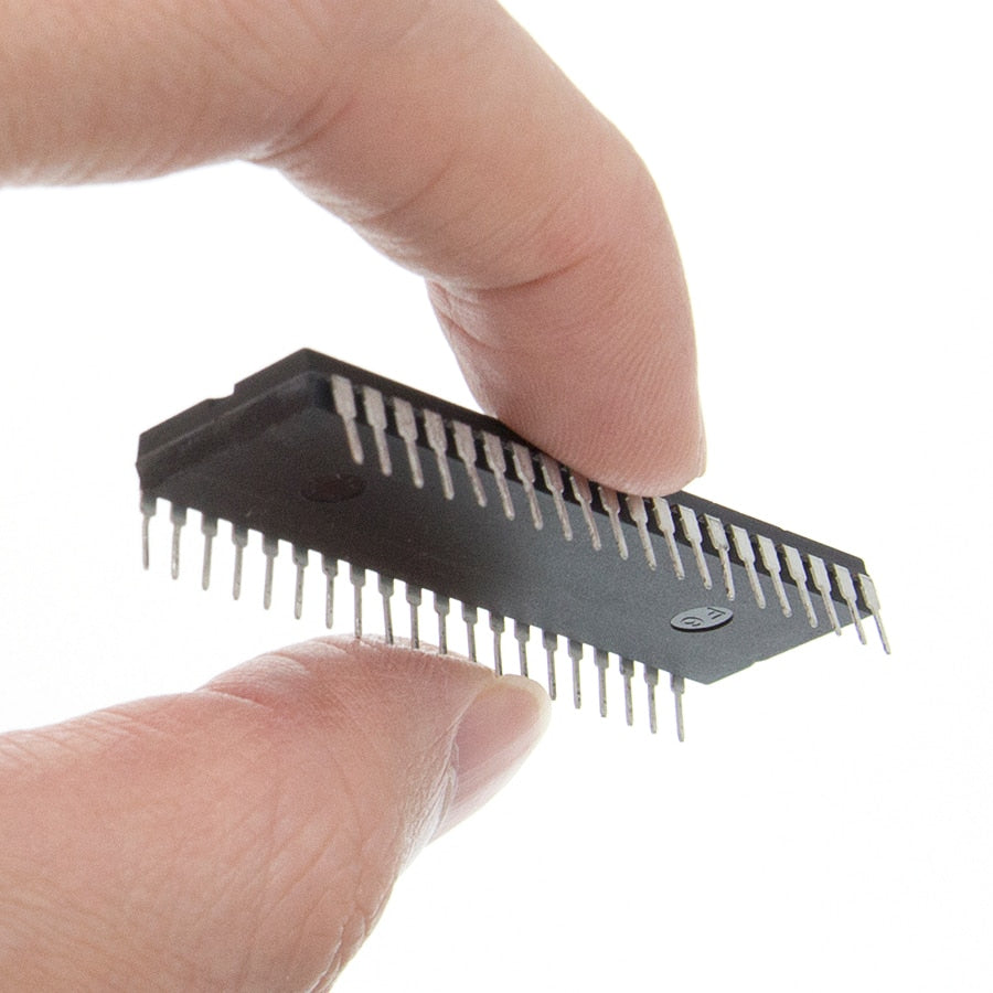 PIC16F877A PIC16F877A-I/P 8-bit Microchip Microcontroller IC Integrated Circuit DIP-40